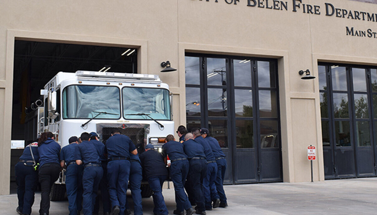 Belen Fire & Rescue rolls in new fire engine pumper
