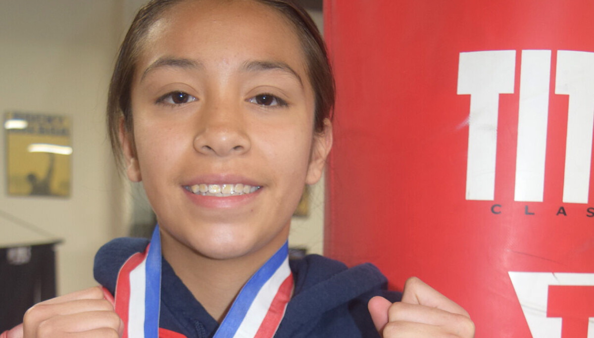 Zavala wins gold at Silver Gloves nationals