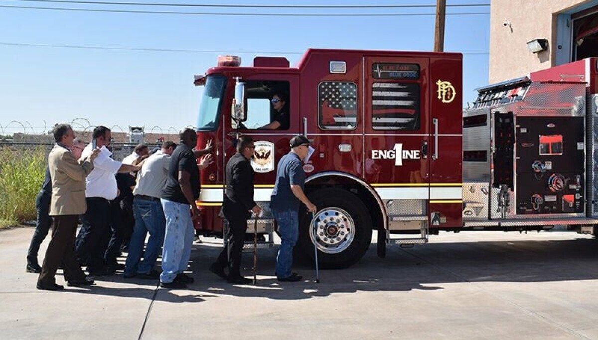 Del Rio Fd Rio Communities Fire Department pushes in new engine | News | news ...